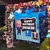 Birthday backdrop with balloons on the lawn